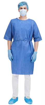 Disponibles médicos friegan los trajes pelan amistoso para el interno